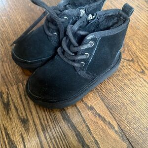 Uggs Kids Black Lace-Up Boots Sz 8 toddler